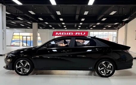 Hyundai Elantra VI рестайлинг, 2021 год, 1 400 000 рублей, 8 фотография