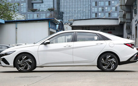 Hyundai Elantra, 2025 год, 1 767 000 рублей, 8 фотография