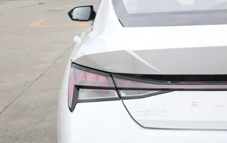 Hyundai Elantra, 2025 год, 1 767 000 рублей, 11 фотография