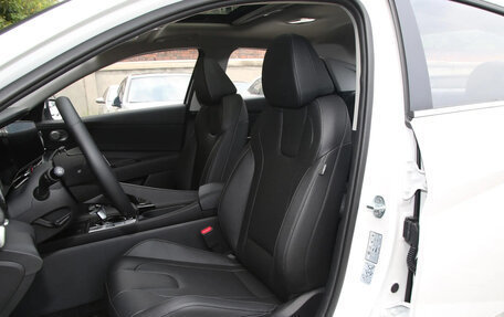 Hyundai Elantra, 2025 год, 1 767 000 рублей, 21 фотография