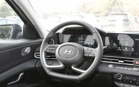 Hyundai Elantra, 2025 год, 1 767 000 рублей, 25 фотография