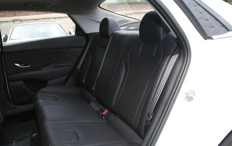 Hyundai Elantra, 2025 год, 1 767 000 рублей, 34 фотография