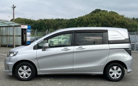 Honda Freed I, 2016 год, 751 000 рублей, 2 фотография