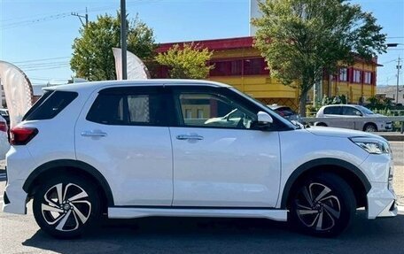 Toyota Raize I, 2022 год, 1 379 000 рублей, 6 фотография