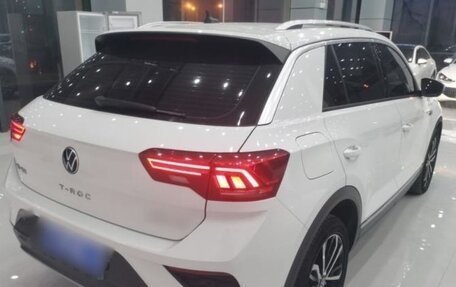 Volkswagen T-Roc I, 2021 год, 1 585 000 рублей, 4 фотография