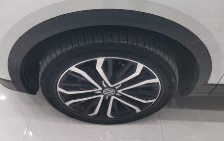 Volkswagen T-Roc I, 2021 год, 1 585 000 рублей, 15 фотография