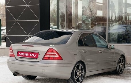 Mercedes-Benz C-Класс, 2004 год, 780 000 рублей, 5 фотография