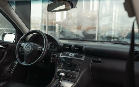 Mercedes-Benz C-Класс, 2004 год, 780 000 рублей, 10 фотография