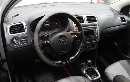 Volkswagen Polo VI (EU Market), 2016 год, 950 000 рублей, 8 фотография