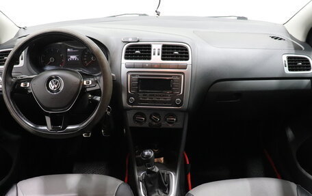 Volkswagen Polo VI (EU Market), 2016 год, 950 000 рублей, 7 фотография