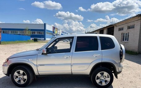 Chevrolet Niva I рестайлинг, 2012 год, 600 000 рублей, 4 фотография