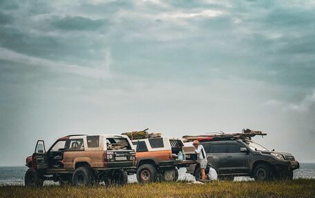 Toyota Hilux Surf I, 1989 год, 3 300 000 рублей, 24 фотография