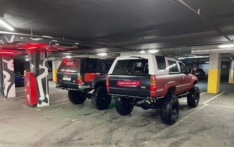 Toyota Hilux Surf I, 1989 год, 3 300 000 рублей, 15 фотография