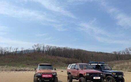 Toyota Hilux Surf I, 1989 год, 3 300 000 рублей, 19 фотография