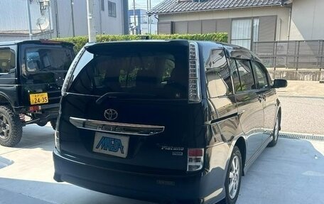 Toyota ISis I, 2013 год, 995 000 рублей, 2 фотография