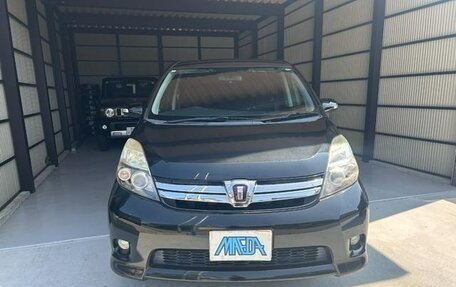 Toyota ISis I, 2013 год, 995 000 рублей, 3 фотография