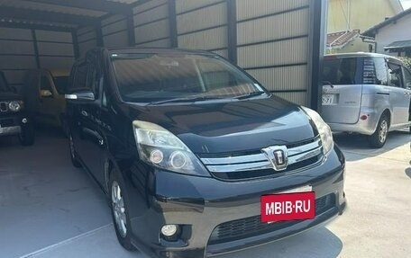 Toyota ISis I, 2013 год, 995 000 рублей, 4 фотография