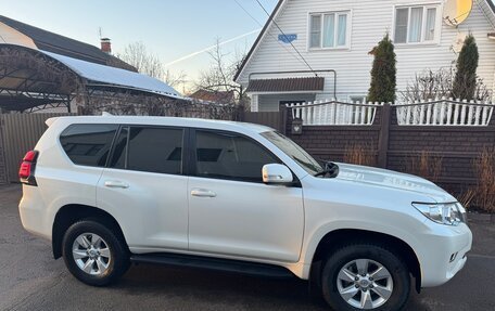 Toyota Land Cruiser Prado 150 рестайлинг 2, 2019 год, 4 750 000 рублей, 2 фотография