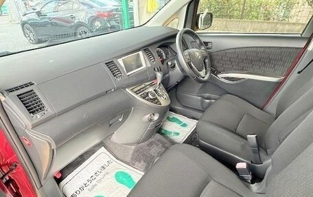 Toyota ISis I, 2012 год, 991 000 рублей, 11 фотография