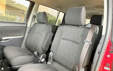 Toyota ISis I, 2012 год, 991 000 рублей, 12 фотография