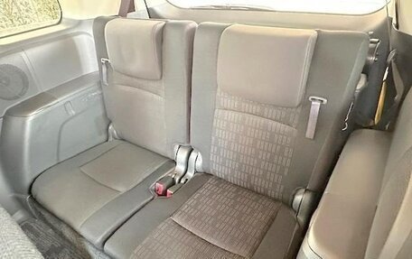 Toyota ISis I, 2012 год, 991 000 рублей, 14 фотография