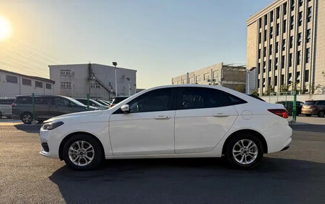 Ford Escort, 2022 год, 1 000 000 рублей, 4 фотография