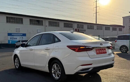 Ford Escort, 2022 год, 1 000 000 рублей, 6 фотография