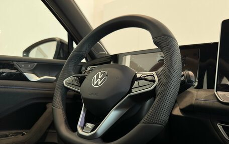 Volkswagen Tiguan, 2025 год, 5 300 000 рублей, 15 фотография