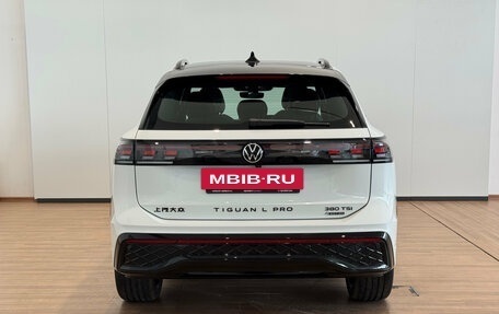 Volkswagen Tiguan, 2025 год, 5 300 000 рублей, 8 фотография