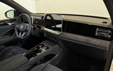 Volkswagen Tiguan, 2025 год, 5 300 000 рублей, 16 фотография