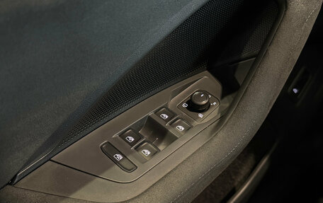 Volkswagen Tiguan, 2025 год, 5 300 000 рублей, 28 фотография