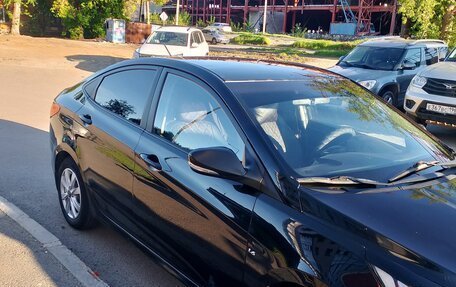 Hyundai Solaris II рестайлинг, 2012 год, 670 000 рублей, 12 фотография