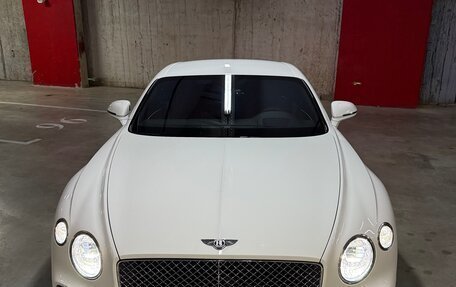 Bentley Continental GT III, 2022 год, 26 000 000 рублей, 2 фотография