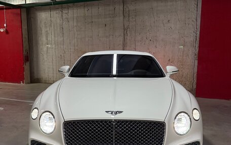 Bentley Continental GT III, 2022 год, 26 000 000 рублей, 4 фотография