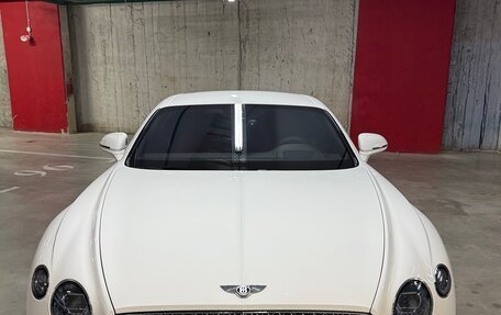 Bentley Continental GT III, 2022 год, 26 000 000 рублей, 3 фотография