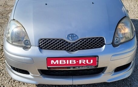 Toyota Yaris I рестайлинг, 2004 год, 370 000 рублей, 1 фотография