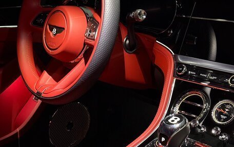 Bentley Continental GT III, 2022 год, 26 000 000 рублей, 26 фотография