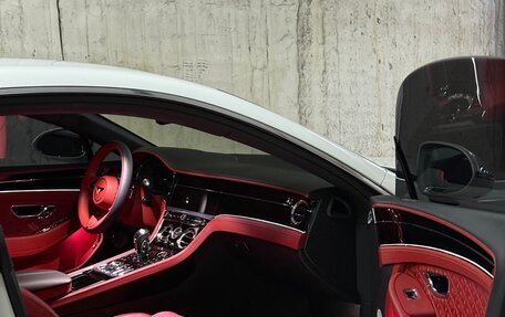 Bentley Continental GT III, 2022 год, 26 000 000 рублей, 30 фотография