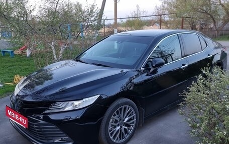 Toyota Camry, 2021 год, 3 000 000 рублей, 3 фотография