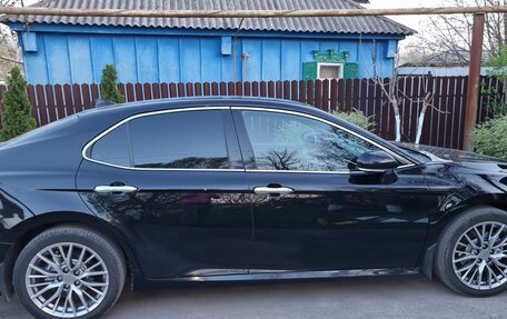 Toyota Camry, 2021 год, 3 000 000 рублей, 4 фотография