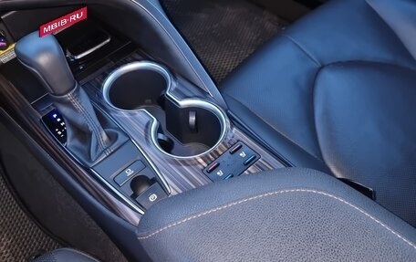 Toyota Camry, 2021 год, 3 000 000 рублей, 8 фотография