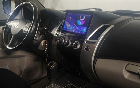 Mitsubishi Pajero Sport II рестайлинг, 2012 год, 1 449 000 рублей, 8 фотография