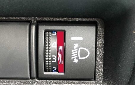 Toyota Sienta, 2023 год, 1 275 586 рублей, 19 фотография