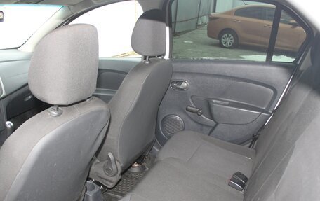 Renault Logan II, 2018 год, 599 000 рублей, 8 фотография