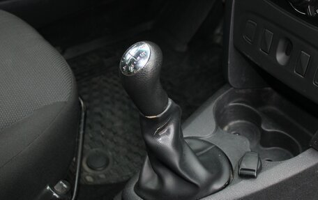 Renault Logan II, 2018 год, 599 000 рублей, 13 фотография