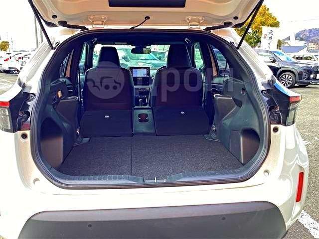 Toyota Yaris Cross, 2022 год, 1 100 000 рублей, 15 фотография