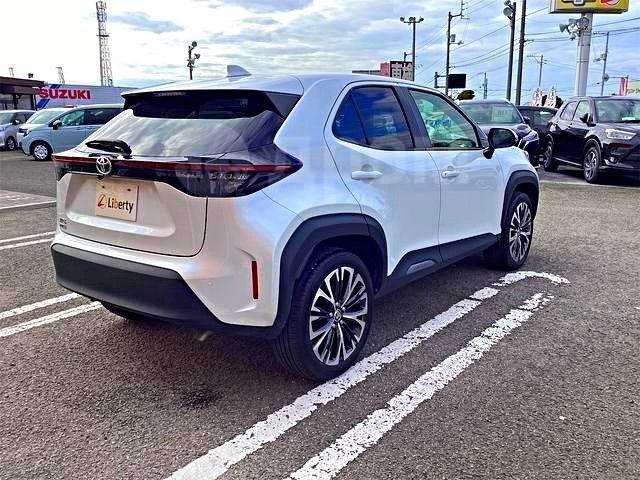 Toyota Yaris Cross, 2022 год, 1 100 000 рублей, 5 фотография