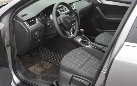 Skoda Octavia, 2019 год, 1 900 000 рублей, 4 фотография