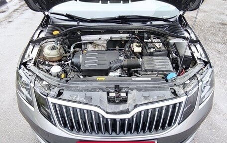 Skoda Octavia, 2019 год, 1 900 000 рублей, 20 фотография