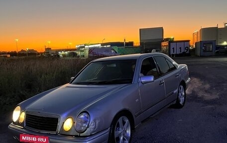 Mercedes-Benz E-Класс, 1998 год, 190 000 рублей, 2 фотография